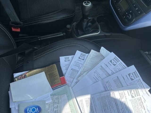 Серый Фиат Гранде Пунто, объемом двигателя 1.4 л и пробегом 151 тыс. км за 3999 $, фото 15 на Automoto.ua