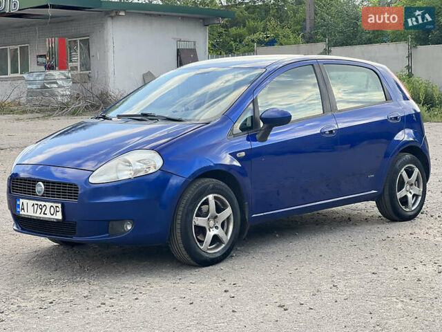 Синій Фіат Гранде Пунто, об'ємом двигуна 1.37 л та пробігом 200 тис. км за 3500 $, фото 5 на Automoto.ua
