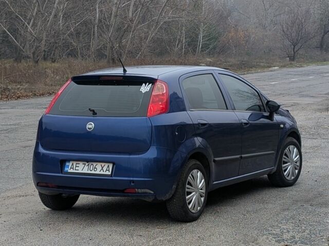 Синий Фиат Гранде Пунто, объемом двигателя 1.4 л и пробегом 204 тыс. км за 3999 $, фото 4 на Automoto.ua