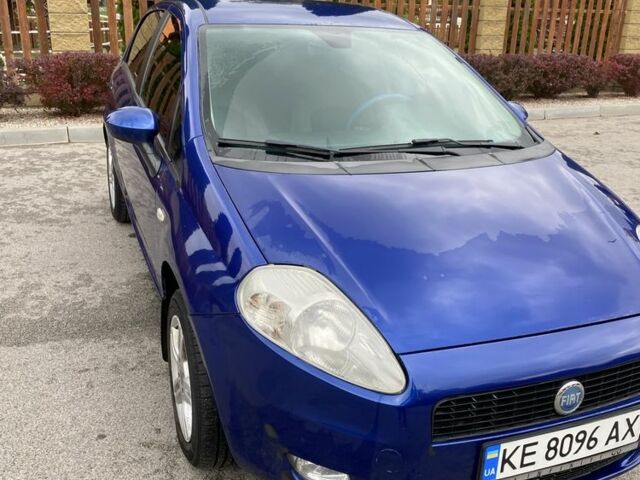 Фіат Гранде Пунто 2007 у Дніпро (Дніпропетровську) на Automoto.ua Синій Фіат Гранде Пунто, об'ємом двигуна 1.4 л та пробігом 161 тис. км за 4400 $, фото 1 на Automoto.ua