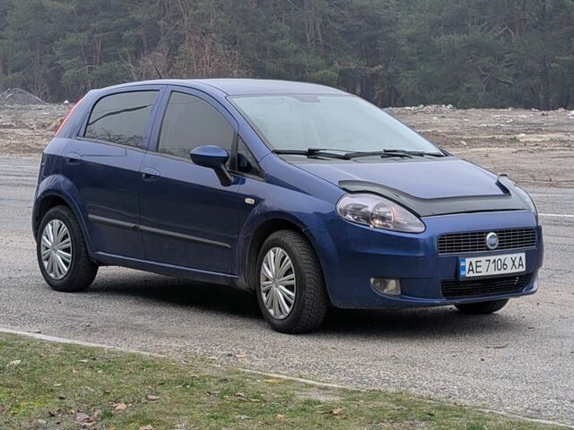 Синий Фиат Гранде Пунто, объемом двигателя 1.4 л и пробегом 204 тыс. км за 3999 $, фото 6 на Automoto.ua
