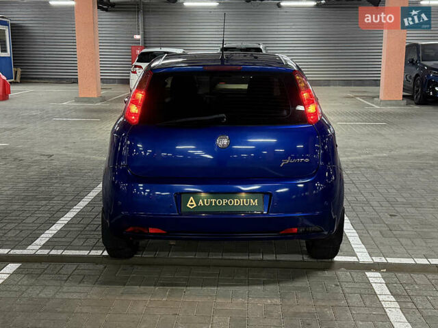 Синій Фіат Гранде Пунто, об'ємом двигуна 1.37 л та пробігом 159 тис. км за 4300 $, фото 6 на Automoto.ua