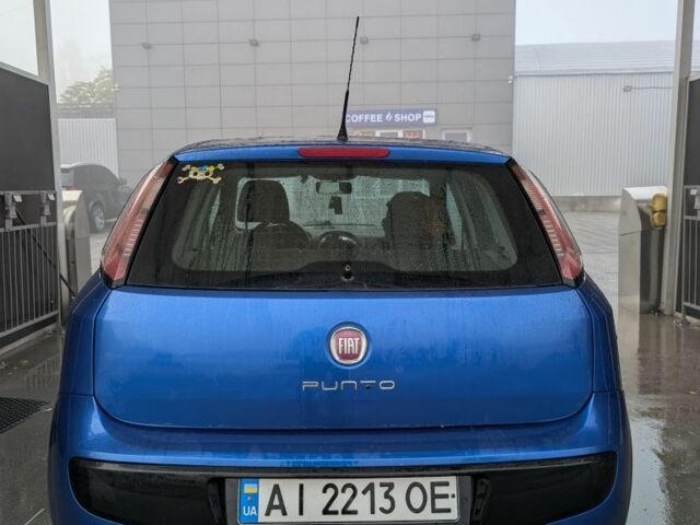 Синий Фиат Гранде Пунто, объемом двигателя 1.2 л и пробегом 238 тыс. км за 4500 $, фото 4 на Automoto.ua