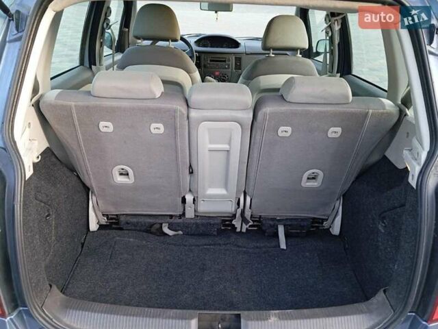 Синий Фиат Идея, объемом двигателя 1.91 л и пробегом 215 тыс. км за 3450 $, фото 6 на Automoto.ua