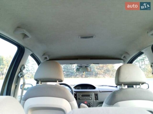 Синий Фиат Идея, объемом двигателя 1.91 л и пробегом 215 тыс. км за 3450 $, фото 4 на Automoto.ua