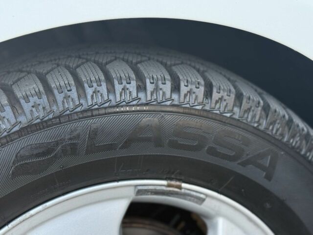 Білий Фіат Лінеа, об'ємом двигуна 1.2 л та пробігом 133 тис. км за 4700 $, фото 4 на Automoto.ua