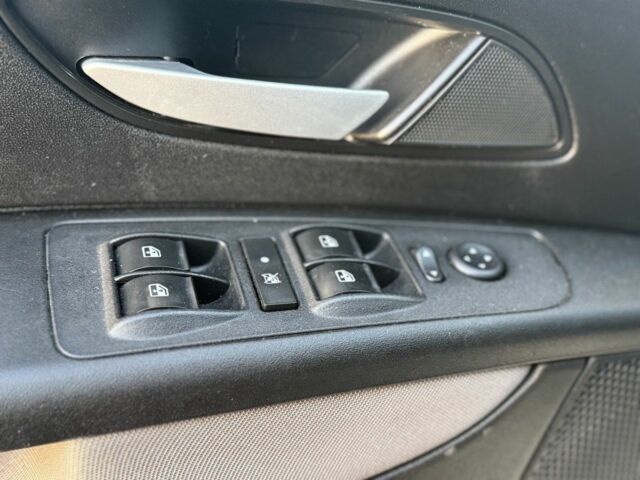 Білий Фіат Лінеа, об'ємом двигуна 1.2 л та пробігом 133 тис. км за 4700 $, фото 5 на Automoto.ua