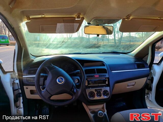 Білий Фіат Лінеа, об'ємом двигуна 1.4 л та пробігом 175 тис. км за 4200 $, фото 10 на Automoto.ua