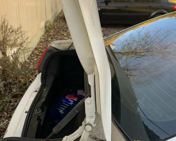 Белый Фиат Линеа, объемом двигателя 1.37 л и пробегом 223 тыс. км за 3500 $, фото 7 на Automoto.ua