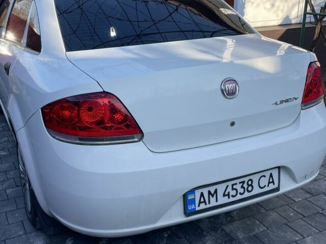 Білий Фіат Лінеа, об'ємом двигуна 1.4 л та пробігом 120 тис. км за 4500 $, фото 1 на Automoto.ua