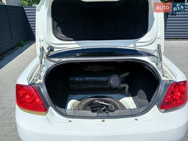 Белый Фиат Линеа, объемом двигателя 1.37 л и пробегом 222 тыс. км за 5100 $, фото 15 на Automoto.ua