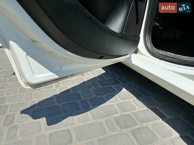 Белый Фиат Линеа, объемом двигателя 1.37 л и пробегом 222 тыс. км за 5100 $, фото 18 на Automoto.ua