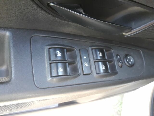 Белый Фиат Линеа, объемом двигателя 1.6 л и пробегом 267 тыс. км за 4500 $, фото 4 на Automoto.ua