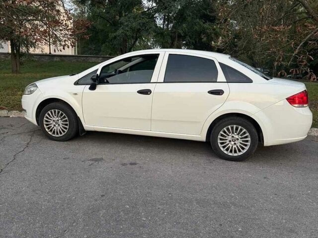 Білий Фіат Лінеа, об'ємом двигуна 1.37 л та пробігом 168 тис. км за 5200 $, фото 3 на Automoto.ua