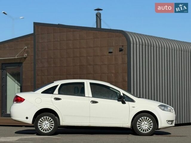 Білий Фіат Лінеа, об'ємом двигуна 1.37 л та пробігом 191 тис. км за 5350 $, фото 6 на Automoto.ua