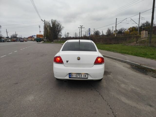 Белый Фиат Линеа, объемом двигателя 1.4 л и пробегом 240 тыс. км за 4800 $, фото 3 на Automoto.ua