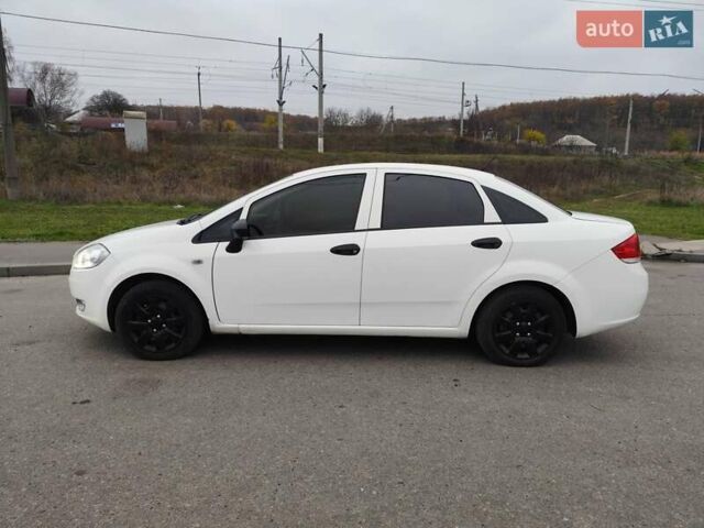 Білий Фіат Лінеа, об'ємом двигуна 1.4 л та пробігом 240 тис. км за 5000 $, фото 6 на Automoto.ua