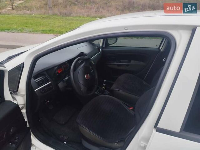 Білий Фіат Лінеа, об'ємом двигуна 1.4 л та пробігом 240 тис. км за 5000 $, фото 9 на Automoto.ua