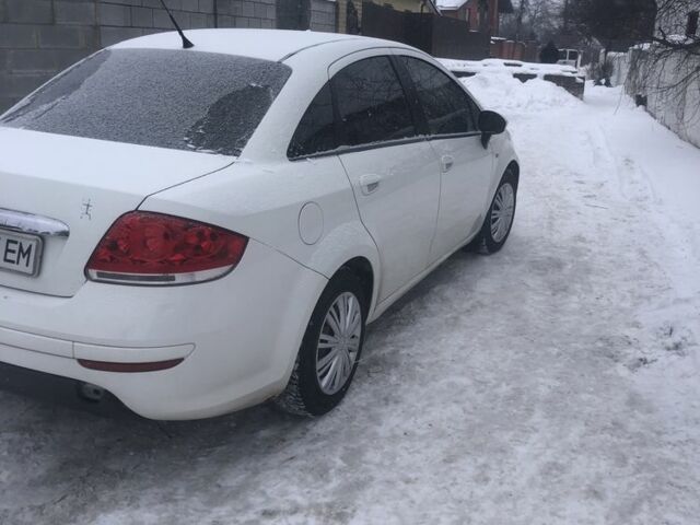 Білий Фіат Лінеа, об'ємом двигуна 1.4 л та пробігом 390 тис. км за 4399 $, фото 5 на Automoto.ua