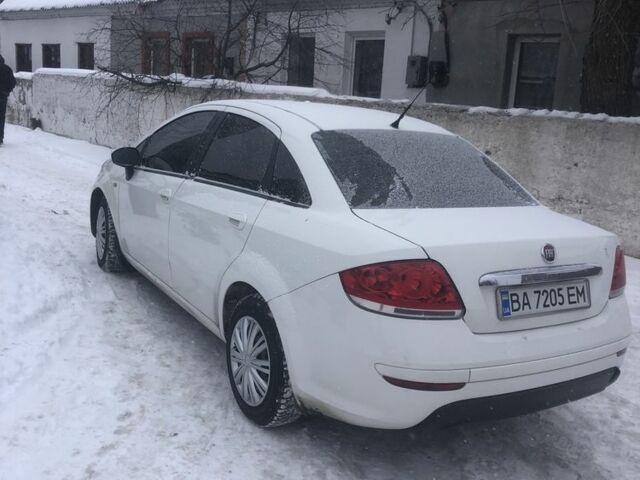 Білий Фіат Лінеа, об'ємом двигуна 1.4 л та пробігом 390 тис. км за 4399 $, фото 3 на Automoto.ua