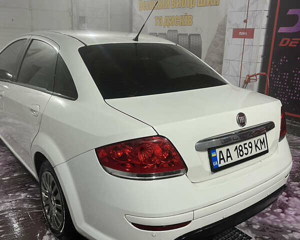 Білий Фіат Лінеа, об'ємом двигуна 1.37 л та пробігом 225 тис. км за 3900 $, фото 13 на Automoto.ua