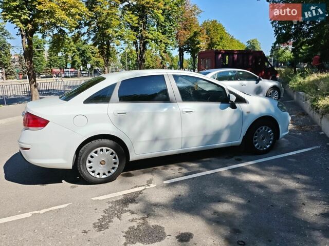 Білий Фіат Лінеа, об'ємом двигуна 1.25 л та пробігом 180 тис. км за 5300 $, фото 41 на Automoto.ua