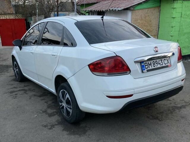 Белый Фиат Линеа, объемом двигателя 1.2 л и пробегом 132 тыс. км за 3500 $, фото 6 на Automoto.ua