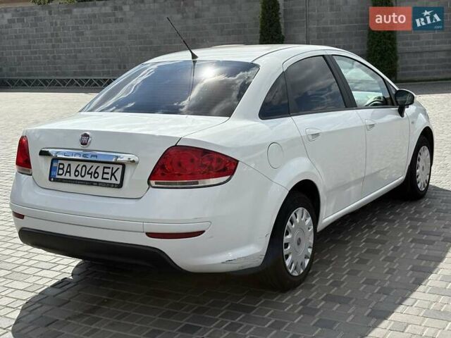 Фіат Лінеа 2013 у Кропивницькому (Кіровограді) на Automoto.ua Білий Фіат Лінеа, об'ємом двигуна 1.37 л та пробігом 282 тис. км за 5700 $, фото 3 на Automoto.ua