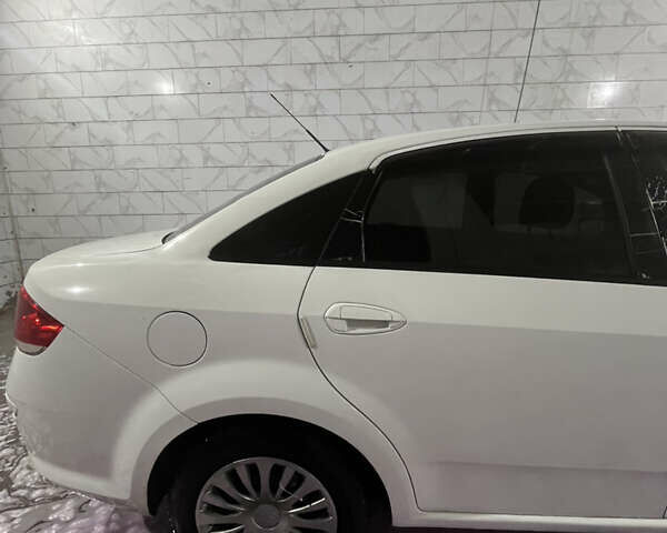 Білий Фіат Лінеа, об'ємом двигуна 1.37 л та пробігом 225 тис. км за 3900 $, фото 20 на Automoto.ua