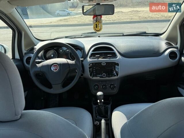 Білий Фіат Лінеа, об'ємом двигуна 1.37 л та пробігом 62 тис. км за 7100 $, фото 16 на Automoto.ua