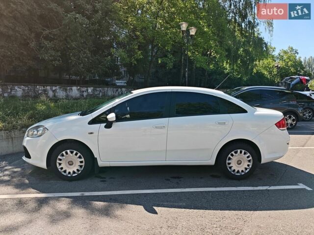 Білий Фіат Лінеа, об'ємом двигуна 1.25 л та пробігом 180 тис. км за 5300 $, фото 47 на Automoto.ua