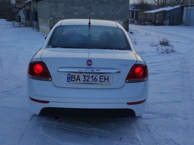 Белый Фиат Линеа, объемом двигателя 0 л и пробегом 175 тыс. км за 4200 $, фото 5 на Automoto.ua