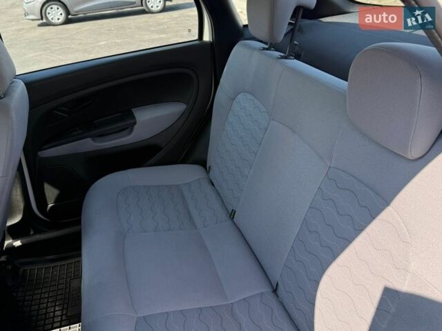 Білий Фіат Лінеа, об'ємом двигуна 1.37 л та пробігом 62 тис. км за 7100 $, фото 13 на Automoto.ua