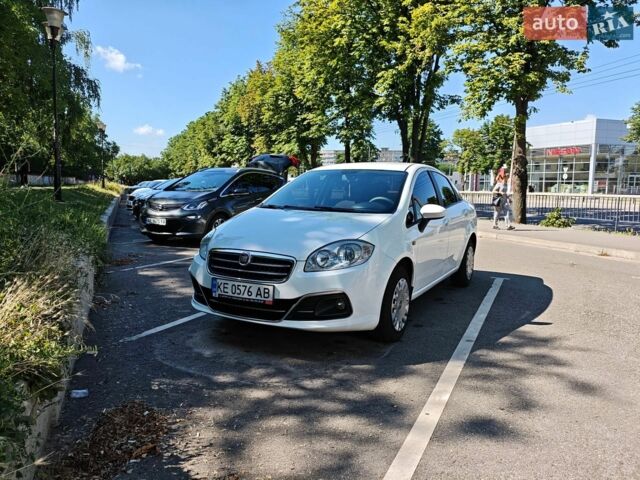 Білий Фіат Лінеа, об'ємом двигуна 1.25 л та пробігом 180 тис. км за 5300 $, фото 43 на Automoto.ua