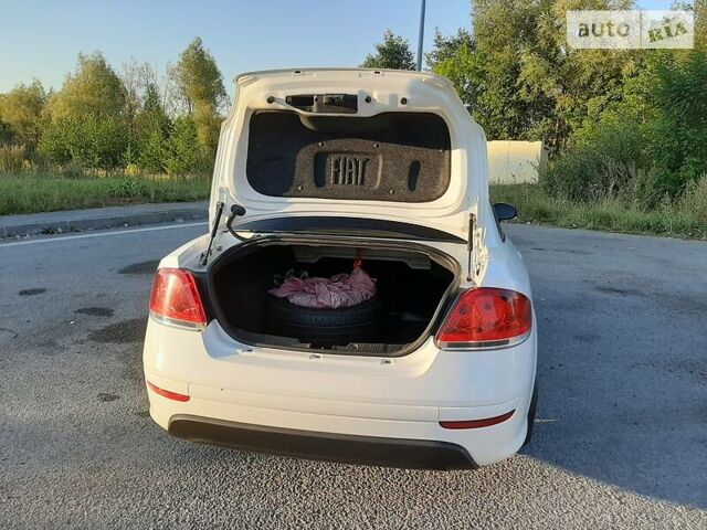 Белый Фиат Линеа, объемом двигателя 1.4 л и пробегом 72 тыс. км за 7300 $, фото 8 на Automoto.ua
