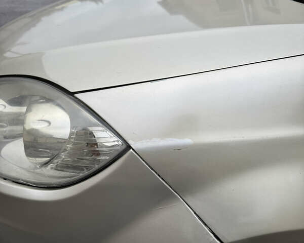 Бежевый Фиат Линеа, объемом двигателя 1.3 л и пробегом 196 тыс. км за 3100 $, фото 24 на Automoto.ua