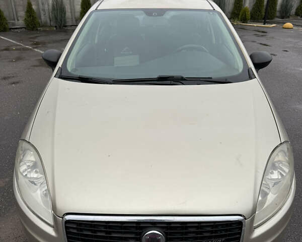 Бежевый Фиат Линеа, объемом двигателя 1.3 л и пробегом 196 тыс. км за 3100 $, фото 7 на Automoto.ua