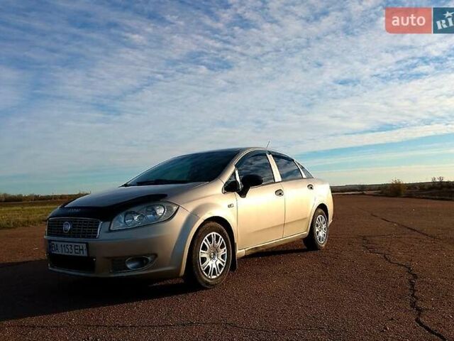 Бежевый Фиат Линеа, объемом двигателя 1.4 л и пробегом 183 тыс. км за 4600 $, фото 5 на Automoto.ua