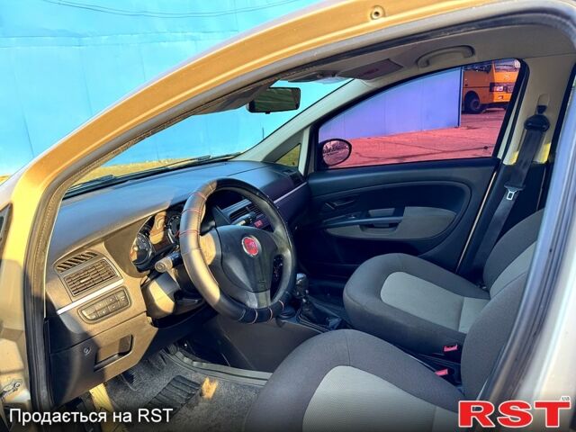 Бежевий Фіат Лінеа, об'ємом двигуна 1.4 л та пробігом 180 тис. км за 4450 $, фото 10 на Automoto.ua