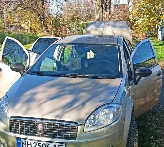 Бежевий Фіат Лінеа, об'ємом двигуна 1.4 л та пробігом 121 тис. км за 5700 $, фото 4 на Automoto.ua