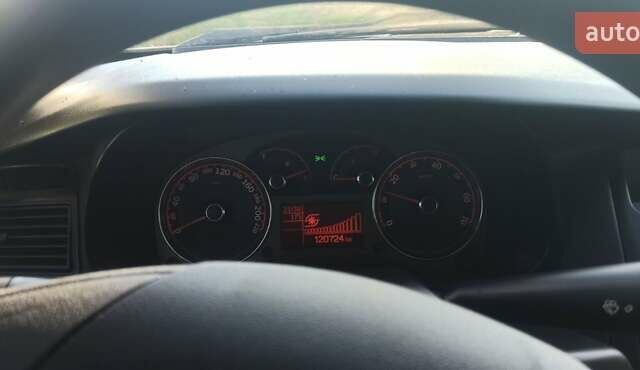 Бежевий Фіат Лінеа, об'ємом двигуна 1.37 л та пробігом 121 тис. км за 5400 $, фото 2 на Automoto.ua