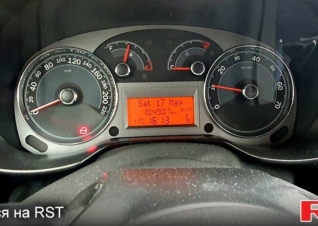 Бежевый Фиат Линеа, объемом двигателя 1.6 л и пробегом 107 тыс. км за 5500 $, фото 7 на Automoto.ua