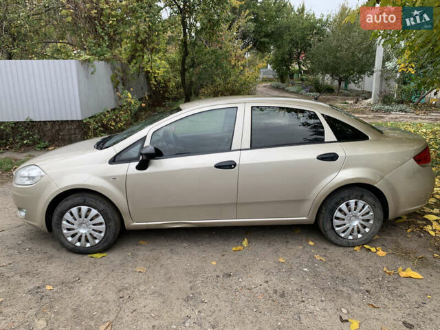 Бежевий Фіат Лінеа, об'ємом двигуна 1.37 л та пробігом 177 тис. км за 4400 $, фото 8 на Automoto.ua