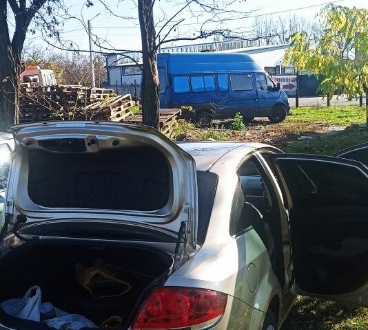 Бежевий Фіат Лінеа, об'ємом двигуна 1.4 л та пробігом 121 тис. км за 5700 $, фото 5 на Automoto.ua