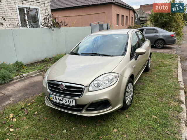 Бежевий Фіат Лінеа, об'ємом двигуна 1.3 л та пробігом 205 тис. км за 4500 $, фото 4 на Automoto.ua