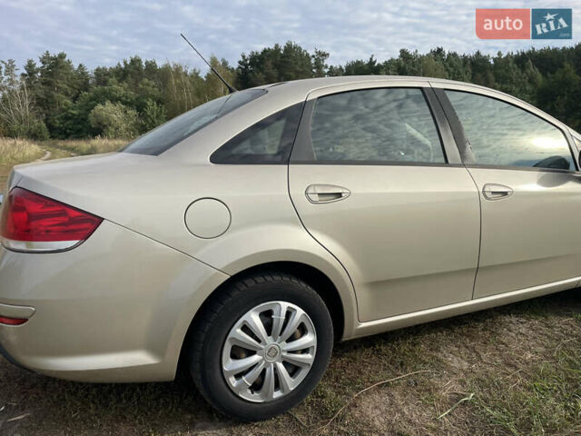 Бежевий Фіат Лінеа, об'ємом двигуна 1.37 л та пробігом 108 тис. км за 5600 $, фото 6 на Automoto.ua