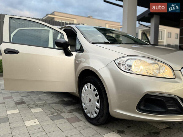 Бежевый Фиат Линеа, объемом двигателя 1.4 л и пробегом 70 тыс. км за 6550 $, фото 40 на Automoto.ua