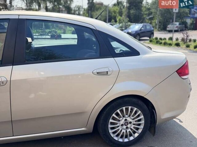 Бежевий Фіат Лінеа, об'ємом двигуна 1.4 л та пробігом 170 тис. км за 5000 $, фото 6 на Automoto.ua