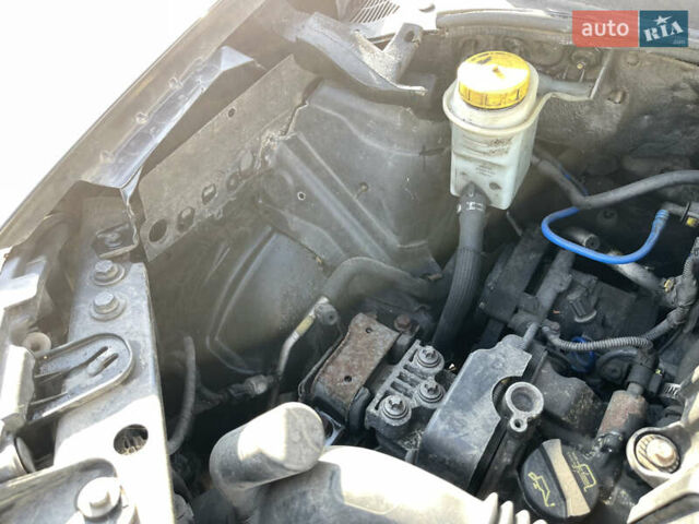 Фиат Линеа 2009 в Киеве на Automoto.ua Черный Фиат Линеа, объемом двигателя 1.4 л и пробегом 183 тыс. км за 4000 $, фото 13 на Automoto.ua