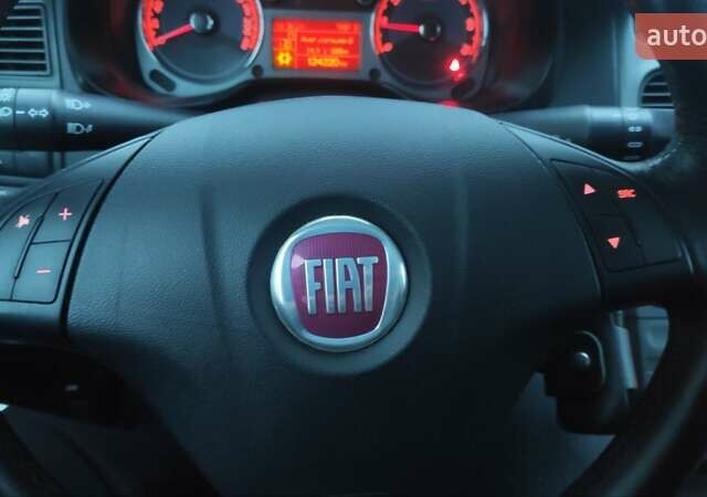 Чорний Фіат Лінеа, об'ємом двигуна 1.37 л та пробігом 124 тис. км за 2300 $, фото 17 на Automoto.ua